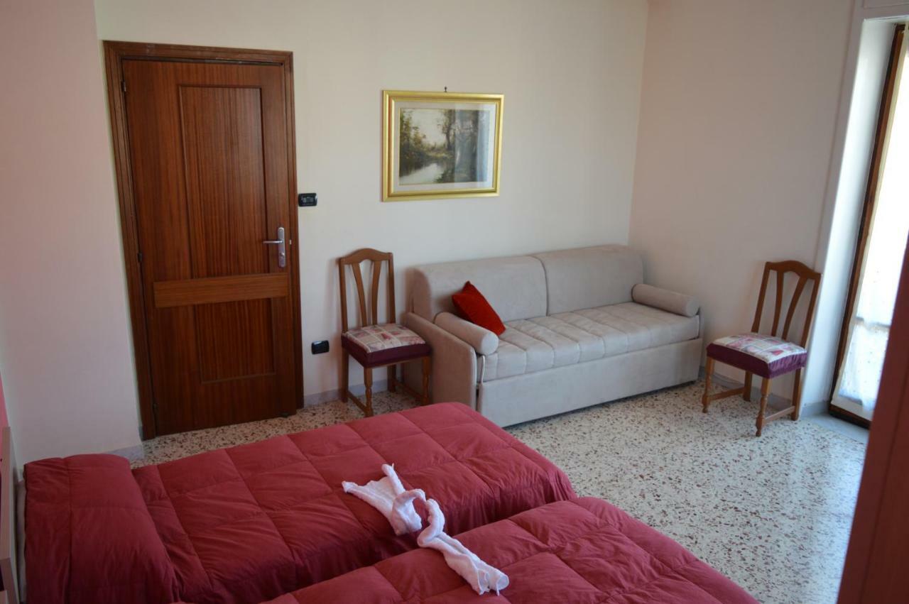 B&B Olympo Salernes Extérieur photo